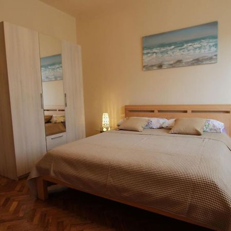 Apartment Studio Ljutic Malinska Eksteriør bilde