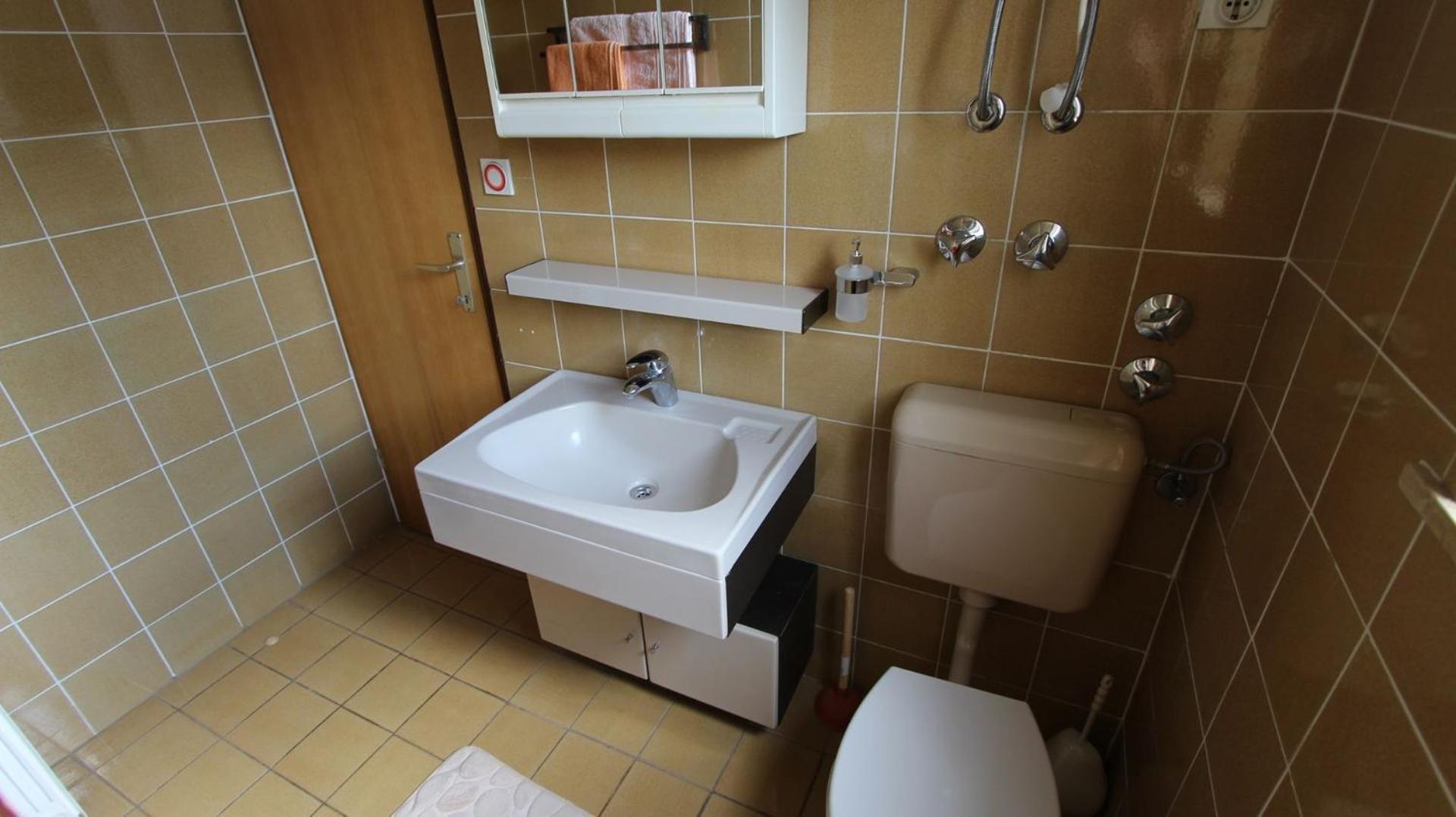 Apartment Studio Ljutic Malinska Eksteriør bilde